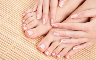 How to keep your Nails Healthy in Easy Steps